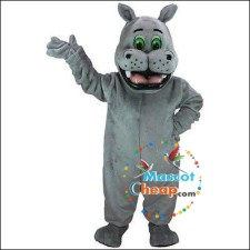 Animal Mascot Costumes: Fun for Family Reunions and Gatherings 