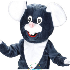 Interview with a Professional Mascot: Insider Tips on Holiday Costumes 