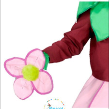 The Evolution of Hawk Mascot Costumes in Sports 