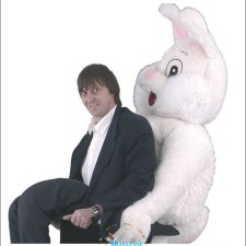 Feathered Friends: Bird-Themed Thanksgiving Mascot Costumes 