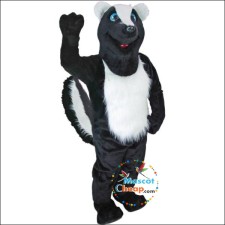 Wings of Spirit: How Eagle Mascots Inspire Teams and Crowds 